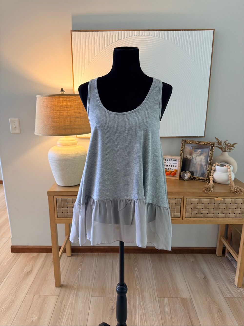 Kim & Cami Light Gray Ruffle-Hem Tank Top